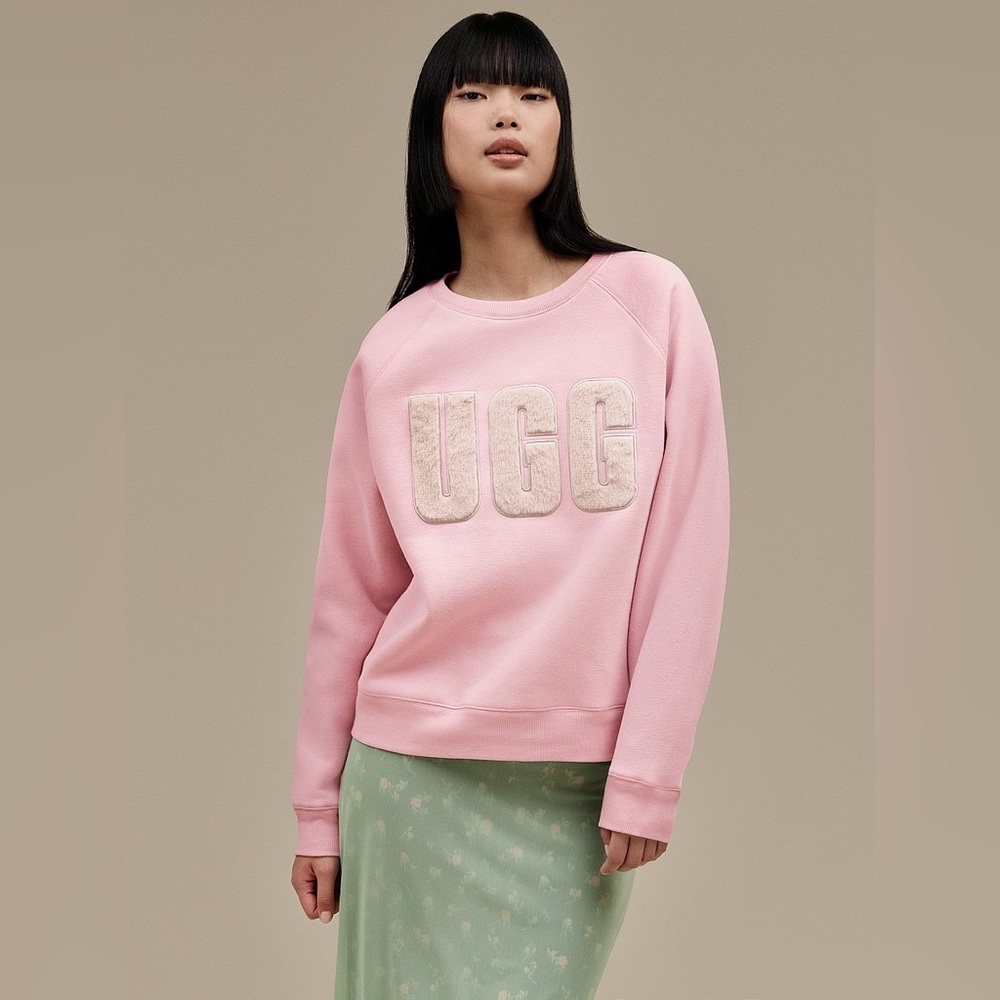 NWT UGG Madeline Fuzz Logo Crewneck Ashen Rose Size Large